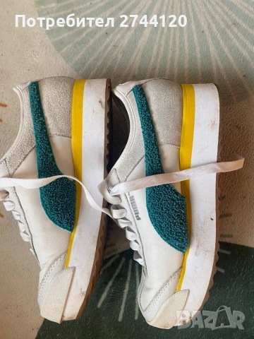 Дамски маратонки Puma номер 38,5, снимка 4 - Маратонки - 53813897