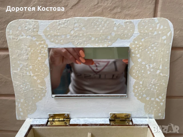 Красива кутия за бижута от Англия, снимка 8 - Антикварни и старинни предмети - 51277209