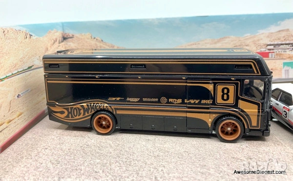 Hot Wheels 2024 Premium Track Day Box Set Euro Hauler Loose Black & Gold RR, снимка 2 - Колекции - 53475971