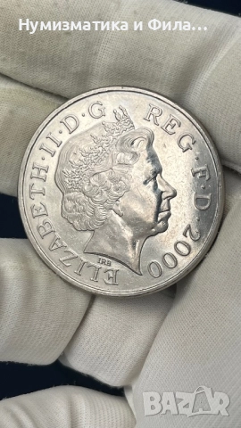 Монета 5 паунда  2000 Kралицата майка, снимка 2 - Нумизматика и бонистика - 52821516