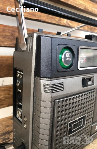 Радиокасетофон💥 SHARP GF 8080E(Japan), снимка 2 - Радиокасетофони, транзистори - 53761271