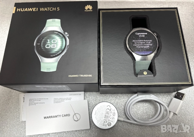 Като нов! Дамски Смарт Часовник HUAWEI Watch 5, 42 мм, Stainless Steel Case with Light Green