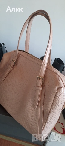 Оригинална чанта Tommy Hilfiger, снимка 5 - Чанти - 53164146