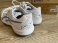 Детски маратонки за зала Asics, снимка 3