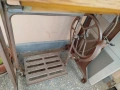 Продавам оверлог и крачна шевна машина , снимка 8