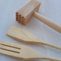 Дървено чукче и шпатули за месо, снимка 2 - Прибори за хранене, готвене и сервиране - 45681302