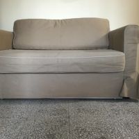 Двуместен Разтегатегателен диван IKEA, снимка 2 - Дивани и мека мебел - 45110444