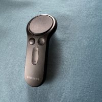 Samsung Gear VR Controller ET-YO324 - контролер за управление на Samsung Gear VR очила (черен), снимка 4 - Други - 44950733