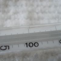 Прецизен термометър 0+200C GDR, снимка 3 - Медицинска апаратура - 45467394