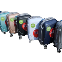 Куфар за ръчен багаж SUPER LIGHT 55x36x22: "360 градуса колела , тежи 1.5кг.Твърдо покритие”” , снимка 1 - Куфари - 45061525