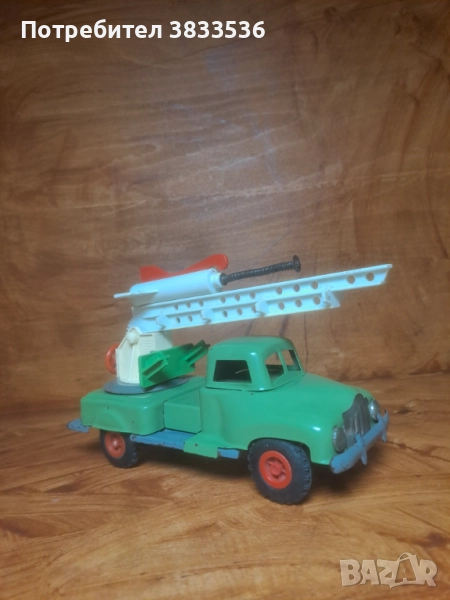 Vintage Полска соц.ламаринена играчка дтар камион Ракетоносец, снимка 1
