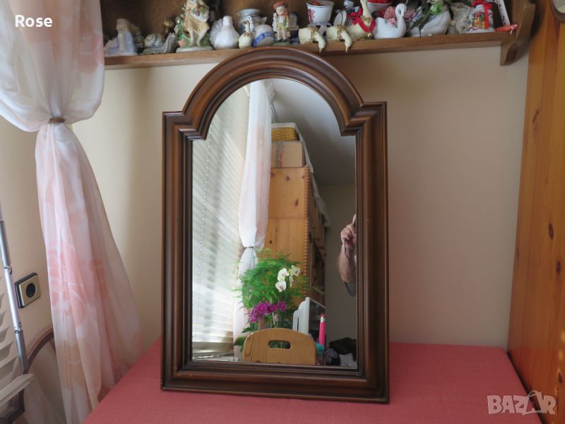 Винтич  огледало ,с масивна дървена рамка-85/55см, снимка 1