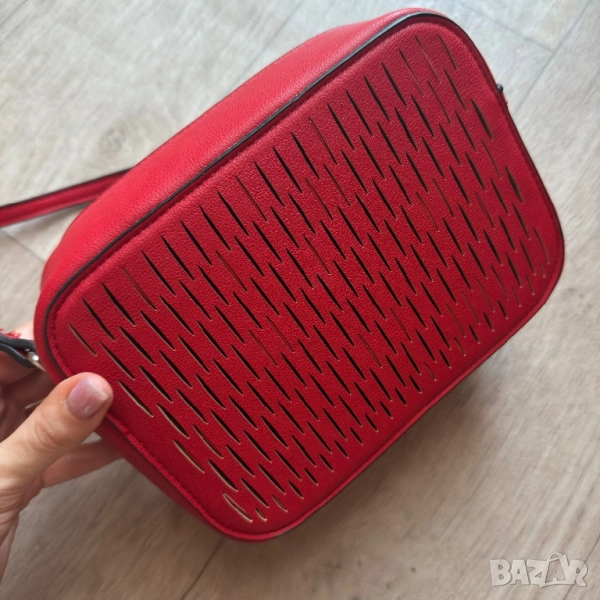 Нова червена чанта, снимка 1