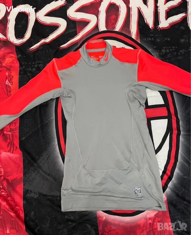 Горни е Nike Combat, снимка 1