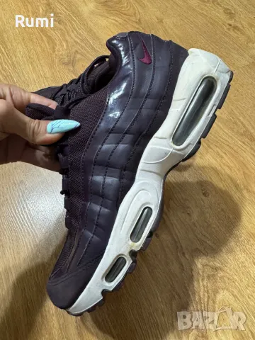 Оригинални маратонки Nike Air Max 95 Port Wine! 42 н, снимка 1 - Маратонки - 48043679