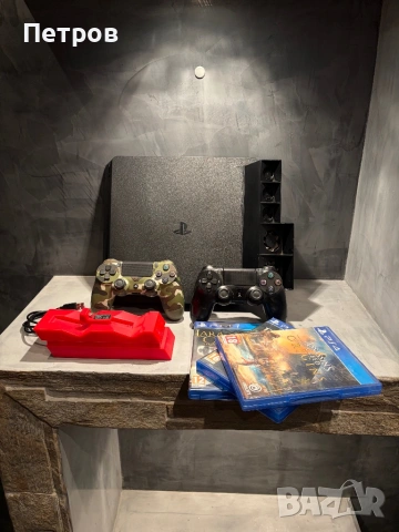 Ps4 Slim + 3 игри + охладителна система + зарядна станция