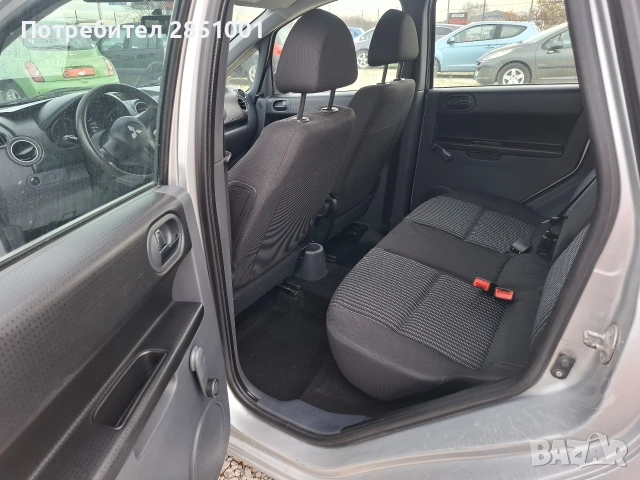 Митсубиши Колт, снимка 9 - Автомобили и джипове - 52747761