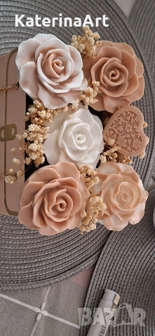 Нежна аранжировка(сапунени цветя), снимка 4 - Декорация - 53457918