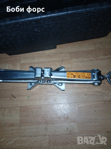 Авариен комплект Дачия Дъстър,Бигстър нов, снимка 12 - Аксесоари и консумативи - 54039140