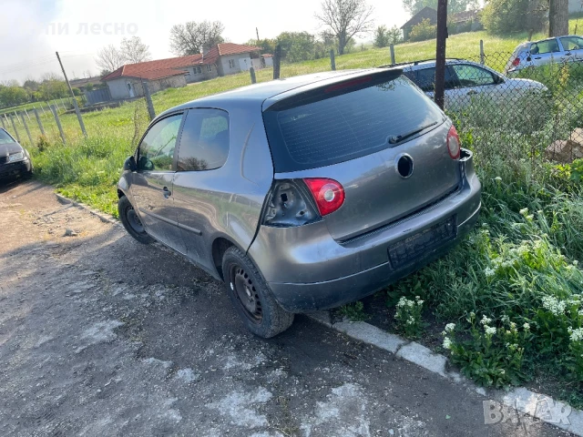 Vw Golf 5 1,6 fsi, снимка 3 - Автомобили и джипове - 51184349