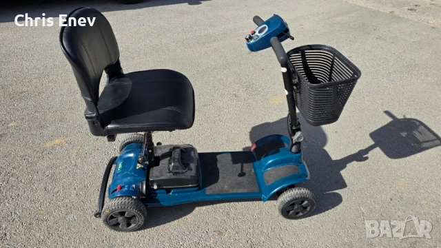 Акумулаторна количка-скутер за трудноподвижни хора