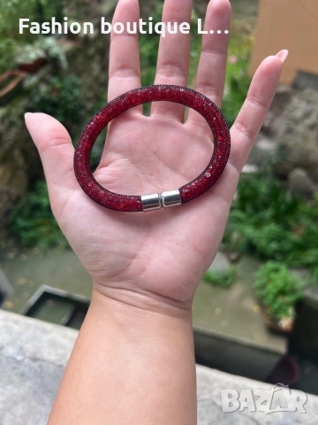 Червена гривна с блестящи камъчета обвити в черна мрежа с магнитна закопчалка ❤️❤️❤️❤️