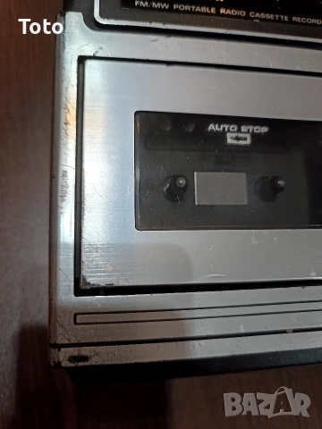 Hitachi TRK 5300, снимка 9 - Радиокасетофони, транзистори - 53505361