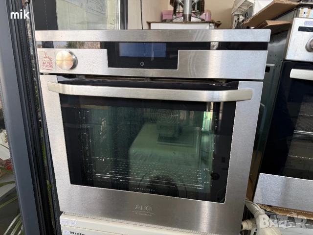 Фурна за вграждане AEG с функция пара, снимка 2 - Печки, фурни - 53970555
