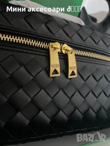 Bottega Veneta мини чанта, снимка 13 - Чанти - 53356891