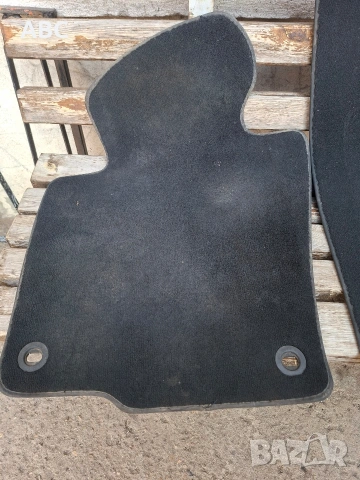 Оригинални текстилни стелки от Passat B6 