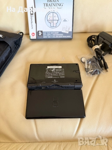 Nintendo DS Lite – Черен, работи отлично, с лека повреда на пантата., снимка 5 - Nintendo конзоли - 52337504