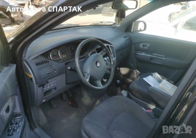 Kia Carens 2.0D на части , снимка 2 - Автомобили и джипове - 45385167