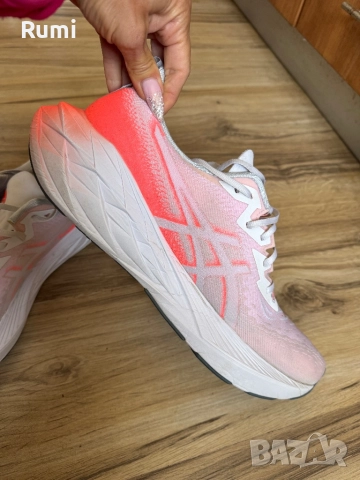 Мъжки оригинални маратонки ASICS NOVABLAST 4 COS ! 49 н, снимка 5 - Маратонки - 52179924