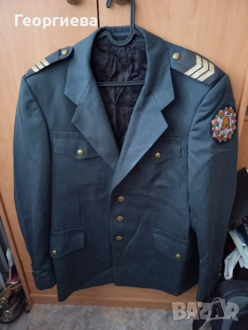 Стара българска пожарникарска униформа