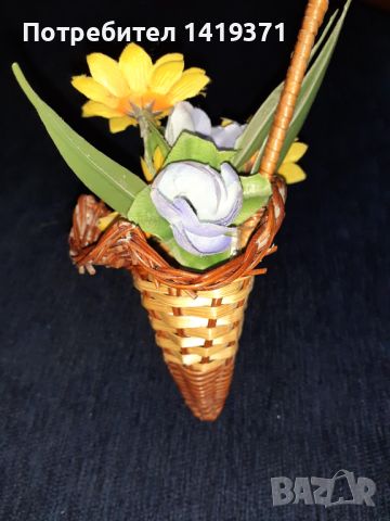 Малка висяща плетена кошница с изкуствени цветя / ваза / поставка , снимка 5 - Декорация за дома - 45693946
