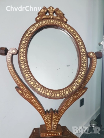 Стара индийска дървена тоалетка-кутия с огледало/инкрустации от слонова кост/113см, снимка 2 - Антикварни и старинни предмети - 51431921