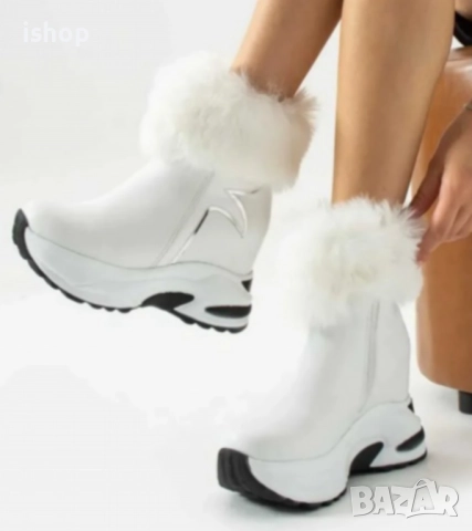 Бели Боти На Платформа