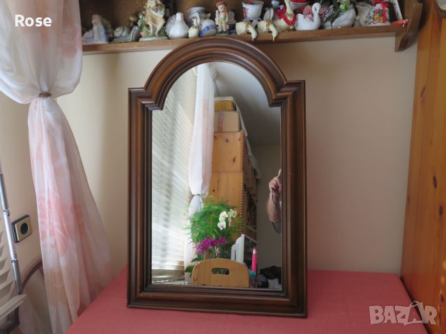 Винтич  огледало ,с масивна дървена рамка-85/55см, снимка 1 - Антикварни и старинни предмети - 46370174