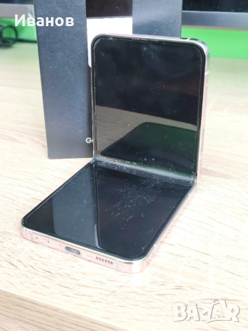 Samsung Galaxy Z Flip 5 256GB, снимка 6 - Samsung - 52772993