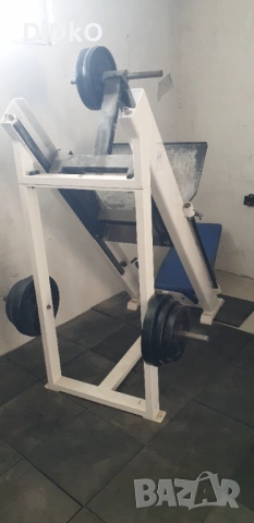 Цялостно фитнес оборудване в отлично състояние – машини Gym90, Precor, снимка 4 - Фитнес уреди - 53691753