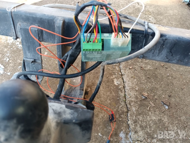 Теглич за Мерцедес ц класа 