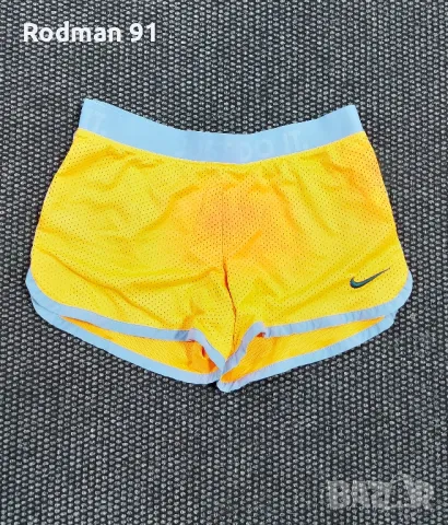 Nike  шорти S дамски, снимка 1 - Къси панталони и бермуди - 47372417