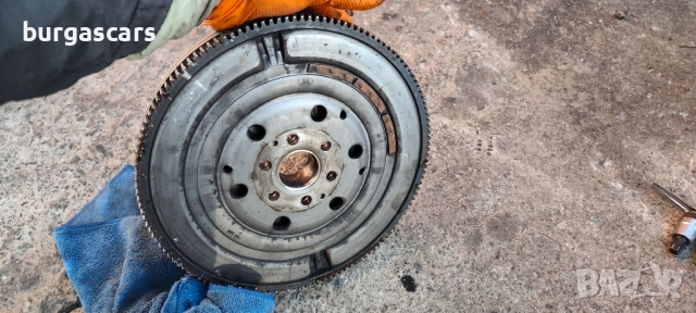 Демпферен маховик Opel Vectra C 2.2 Z22SE - 150лв, снимка 3 - Части - 52280871