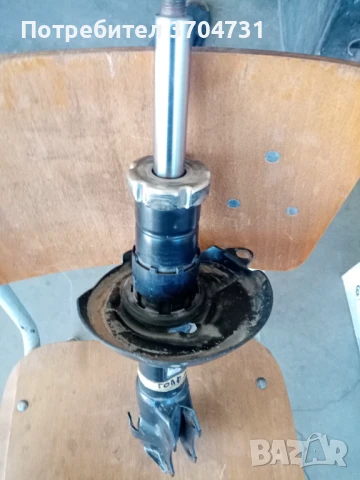 Предни амортисьори W