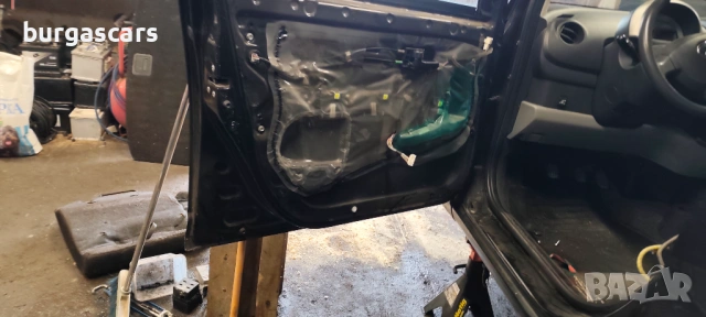 Врата предна задна лява дясна Daihatsu Sirion 2007г, снимка 3 - Части - 53510157