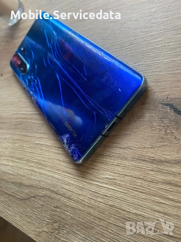Huawei P30 Pro 256GB – работещ, счупен гръб и дисплей, за части, снимка 6 - Huawei - 54100163