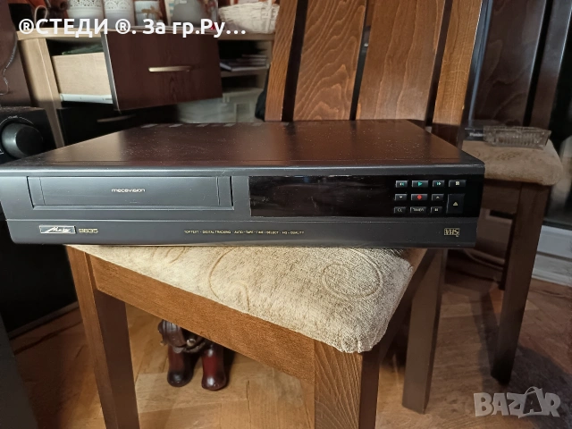 видеорекордер Metz 9835. 