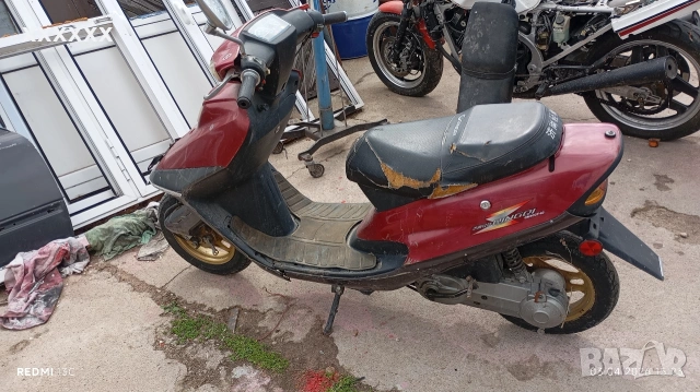 скутер двитактов китайски с двигател сузуки, снимка 2 - Мотоциклети и мототехника - 54079857