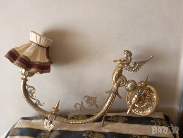 Чифт барокови аплици за стена 