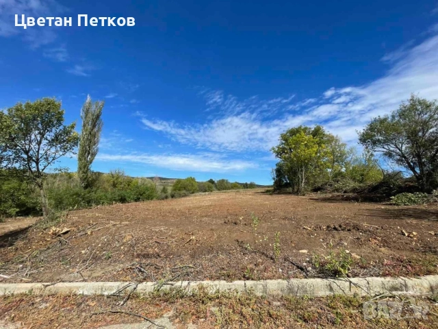 УПИ в село Съединение, снимка 4 - Парцели - 52511138